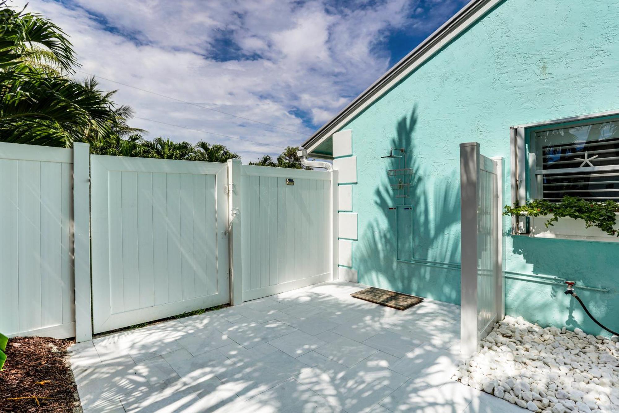 Coastal Villa With Private Yard And Heated Pool! North Palm Beach Exterior foto